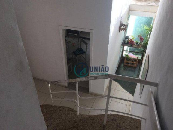 Imagem Casa com 3 Quartos à Venda, 500 m² em Pendotiba - Niterói