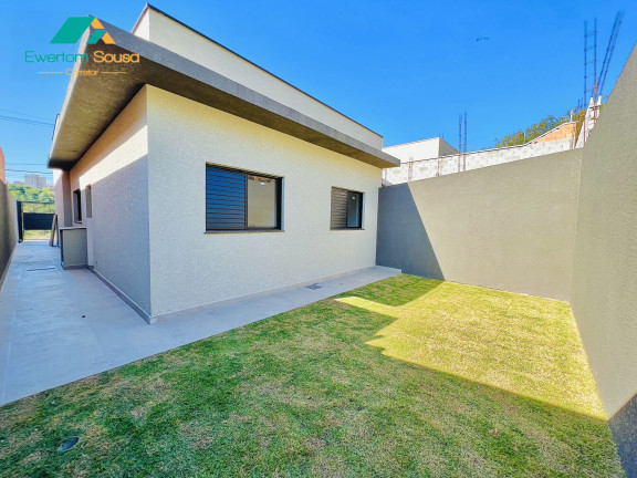 Imagem Casa com 3 Quartos à Venda, 90 m² em Conjunto Habitacional José Barnet Y Vives - Atibaia Imagem Casa com 3 Quartos à Venda, 90 m² em Conjunto Habitacional José Barnet Y Vives - Atibaia