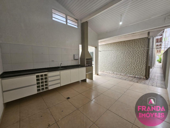 Imagem Casa com 3 Quartos à Venda, 185 m² em Centro - Ubatuba