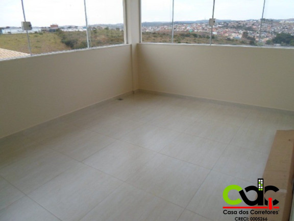 Imagem Sobrado com 4 Quartos à Venda,  em Rezende - Varginha