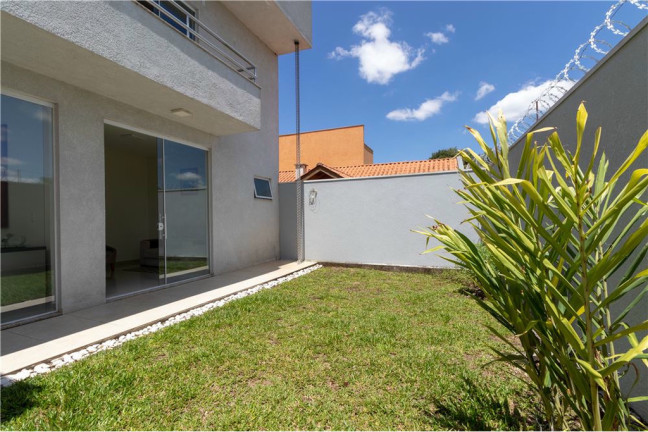 Imagem Casa com 3 Quartos à Venda, 218 m² em Pilarzinho - Curitiba Imagem Casa com 3 Quartos à Venda, 218 m² em Pilarzinho - Curitiba