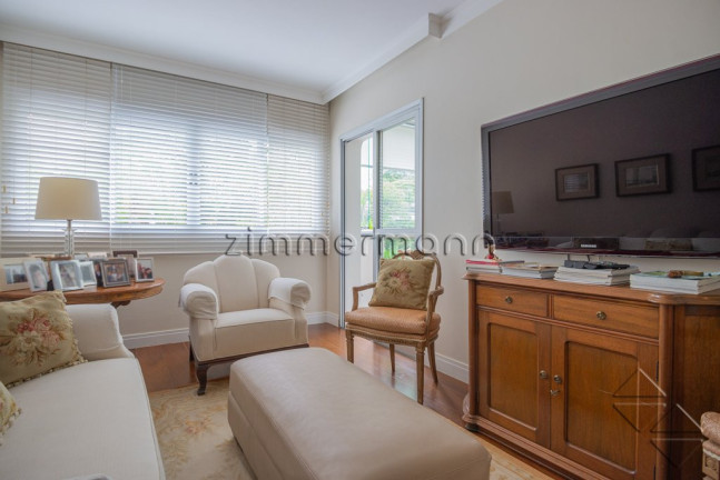 Apartamento com 4 Quartos à Venda, 431 m² em Moema - São Paulo