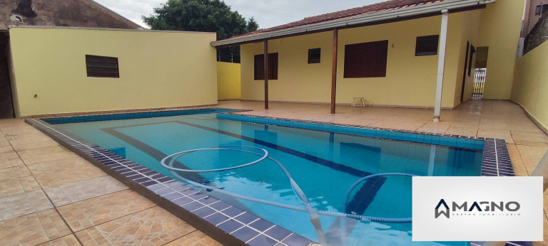 Imagem Casa com 3 Quartos à Venda, 131 m² em Coqueiral - Cascavel
