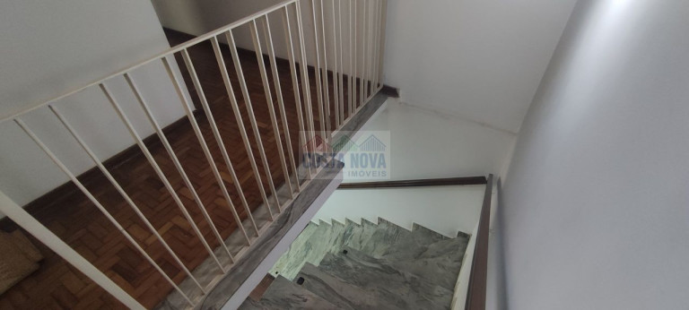 Imagem Casa com 3 Quartos à Venda ou Locação, 252 m²
