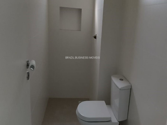 Imagem Imóvel com 3 Quartos à Venda, 112 m² em Centro - Balneário Camboriú Imagem Imóvel com 3 Quartos à Venda, 112 m² em Centro - Balneário Camboriú
