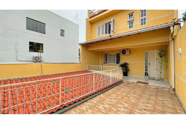 Imagem Casa com 2 Quartos à Venda, 320 m² em Partenon - Porto Alegre Imagem Casa com 2 Quartos à Venda, 320 m² em Partenon - Porto Alegre