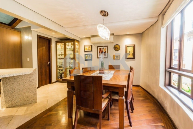 Imagem Imóvel com 4 Quartos à Venda, 199 m² em Boa Vista - Porto Alegre Imagem Imóvel com 4 Quartos à Venda, 199 m² em Boa Vista - Porto Alegre
