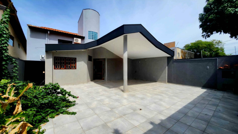 Imagem Casa com 3 Quartos à Venda, 352 m² em Jd. Estoril - Bauru Imagem Casa com 3 Quartos à Venda, 352 m² em Jd. Estoril - Bauru