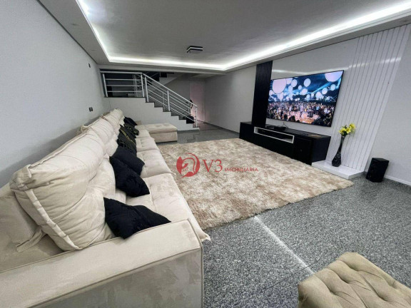 Sobrado com 3 Quartos à Venda, 456 m² em Vila Carrão - São Paulo