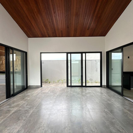 Imagem Casa de Condomínio com 4 Quartos à Venda, 240 m² em Centro - Rifaina