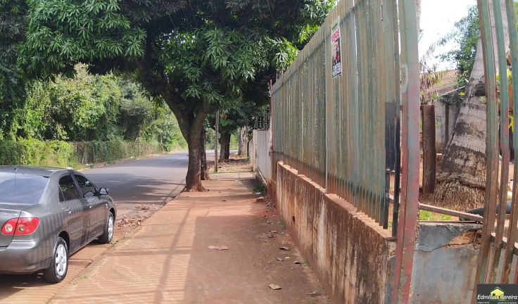 Imagem Casa com 3 Quartos à Venda, 80 m² em Califórnia - Londrina