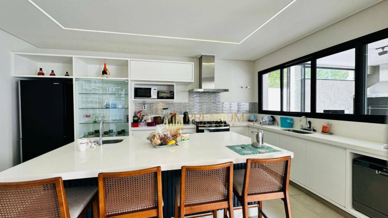 Imagem Sobrado com 3 Quartos à Venda, 363 m² em Urbanova - São José Dos Campos