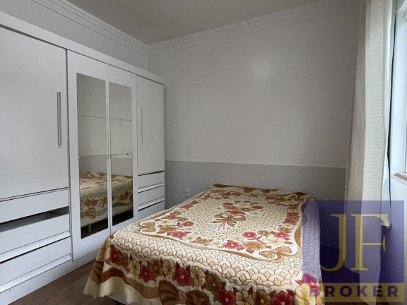 Imagem Casa com 3 Quartos à Venda, 250 m² em Florianópolis Imagem Casa com 3 Quartos à Venda, 250 m² em Florianópolis
