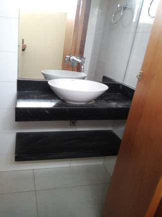 Imagem Casa com 3 Quartos para Alugar, 250 m² em Jardim Das Laranjeiras - São Paulo