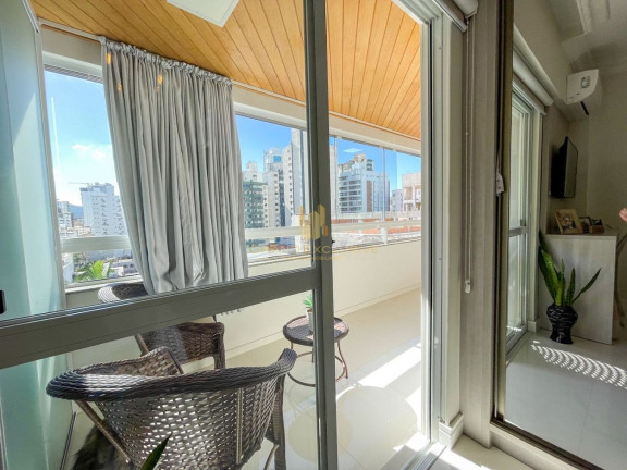 Imagem Apartamento com 2 Quartos à Venda, 110 m² em Centro - Balneário Camboriú