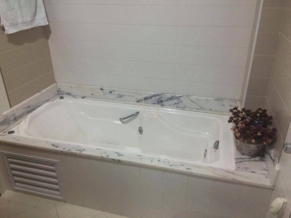 Imagem Casa com 4 Quartos à Venda, 190 m² em Embaré - Santos Imagem Casa com 4 Quartos à Venda, 190 m² em Embaré - Santos