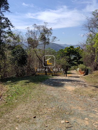 Terreno à Venda, 2.105 m² em Centro - Moeda