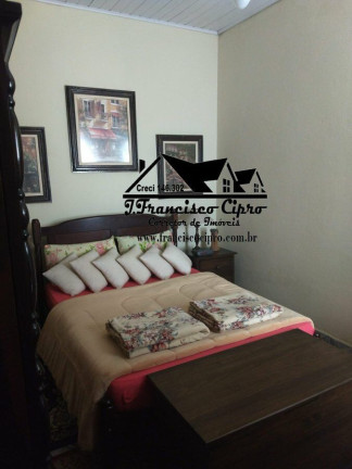 Imagem Casa com 2 Quartos à Venda, 130 m² em Centro - Guaratinguetá Imagem Casa com 2 Quartos à Venda, 130 m² em Centro - Guaratinguetá