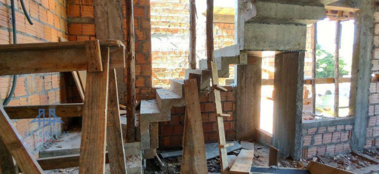 Imagem Casa com 3 Quartos à Venda, 184 m² em Lagoa Da Conceição - Florianópolis Imagem Casa com 3 Quartos à Venda, 184 m² em Lagoa Da Conceição - Florianópolis