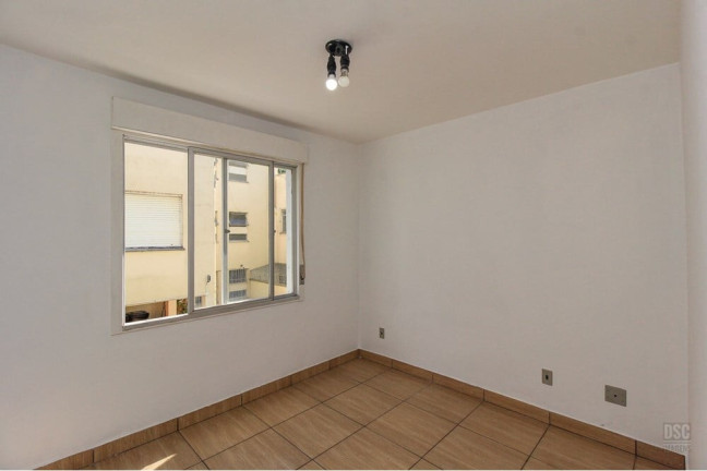 Imagem Imóvel com 2 Quartos à Venda, 60 m² em Ipanema - Porto Alegre Imagem Imóvel com 2 Quartos à Venda, 60 m² em Ipanema - Porto Alegre