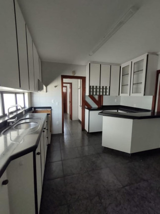 Imagem Apartamento com 3 Quartos à Venda, 216 m² em Agronômica - Florianópolis