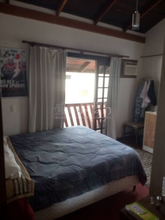 Imagem Sobrado com 3 Quartos à Venda, 185 m² em Fazenda - Itajaí Imagem Sobrado com 3 Quartos à Venda, 185 m² em Fazenda - Itajaí