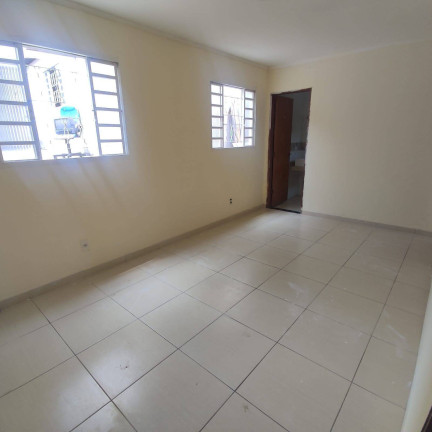 Imagem Casa com 3 Quartos para Alugar, 150 m² em São Lourenço - Anápolis Imagem Casa com 3 Quartos para Alugar, 150 m² em São Lourenço - Anápolis