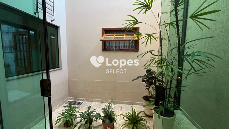 Imagem Casa com 3 Quartos à Venda, 190 m² em Santo Antônio - Louveira Imagem Casa com 3 Quartos à Venda, 190 m² em Santo Antônio - Louveira