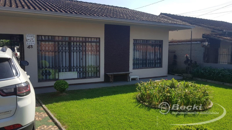 Casa com 3 Quartos à Venda, 138 m² em Guanabara - Joinville