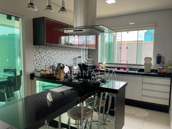 Imagem Casa com 3 Quartos à Venda, 280 m² em Panorama - Foz Do Iguacu Imagem Casa com 3 Quartos à Venda, 280 m² em Panorama - Foz Do Iguacu