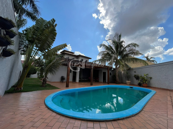 Imagem Casa com 4 Quartos à Venda, 236 m² em Carandá Bosque - Campo Grande Imagem Casa com 4 Quartos à Venda, 236 m² em Carandá Bosque - Campo Grande