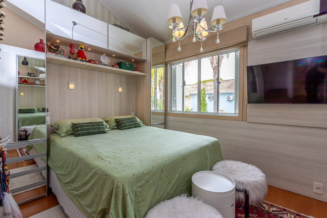 Imagem Casa com 2 Quartos à Venda, em Sarandi - Porto Alegre Imagem Casa com 2 Quartos à Venda, em Sarandi - Porto Alegre