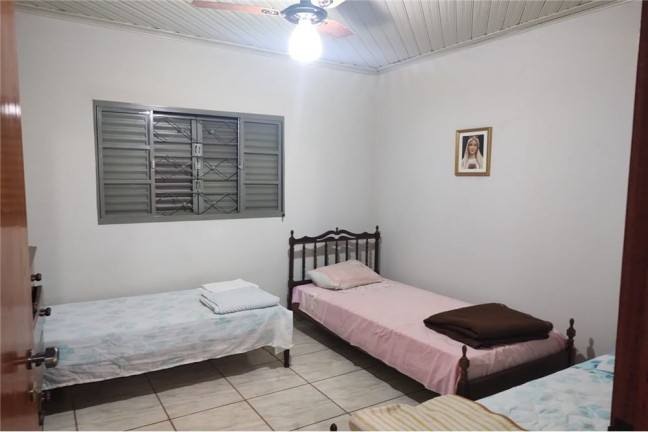Imagem Casa com 3 Quartos à Venda, 199 m² em Nogueira - Barretos Imagem Casa com 3 Quartos à Venda, 199 m² em Nogueira - Barretos