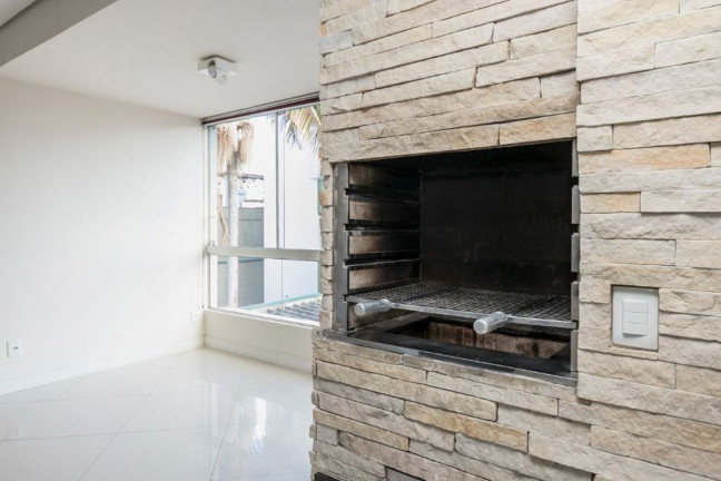 Imagem Imóvel com 2 Quartos à Venda, 83 m² em Jardim Botânico - Porto Alegre Imagem Imóvel com 2 Quartos à Venda, 83 m² em Jardim Botânico - Porto Alegre