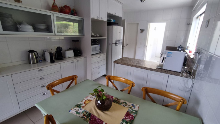 Imagem Casa com 4 Quartos à Venda, 230 m² em Chácara Das Paineiras - Carapicuíba Imagem Casa com 4 Quartos à Venda, 230 m² em Chácara Das Paineiras - Carapicuíba