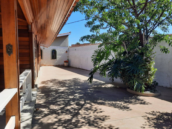 Imagem Casa com 5 Quartos à Venda, 530 m² em Centro - Atibaia Imagem Casa com 5 Quartos à Venda, 530 m² em Centro - Atibaia