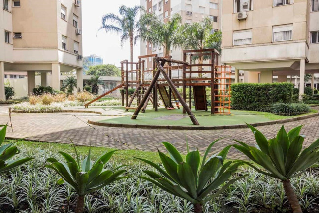 Imagem Imóvel com 2 Quartos à Venda, em Vila Ipiranga - Porto Alegre Imagem Imóvel com 2 Quartos à Venda, em Vila Ipiranga - Porto Alegre