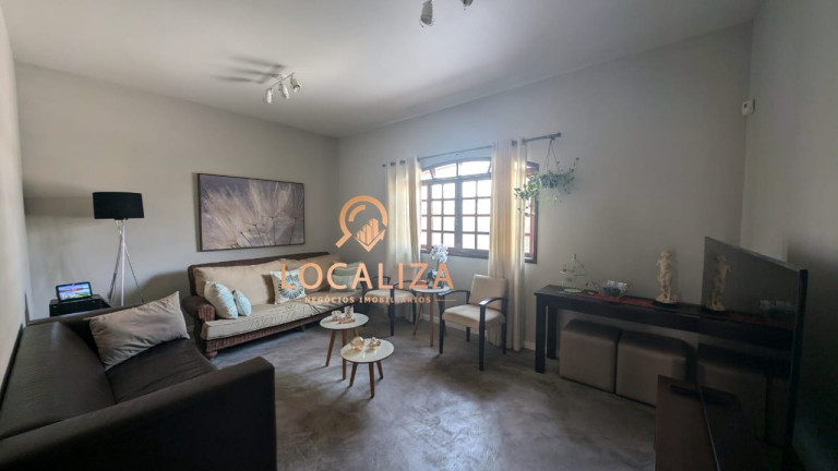 Imagem Casa com 5 Quartos à Venda, 230 m² em Santana - São José Dos Campos Imagem Casa com 5 Quartos à Venda, 230 m² em Santana - São José Dos Campos