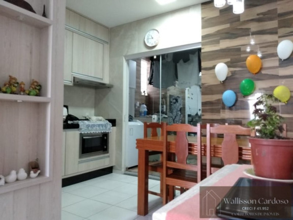 Sobrado com 3 Quartos à Venda, 90 m² em Santa Regina - Camboriú