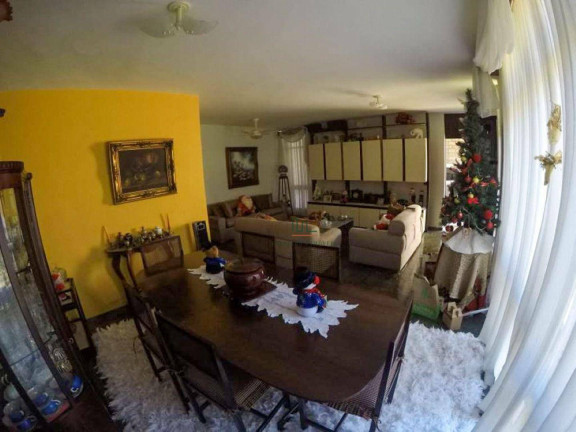 Casa com 4 Quartos à Venda, 255 m² em São Francisco - Niterói