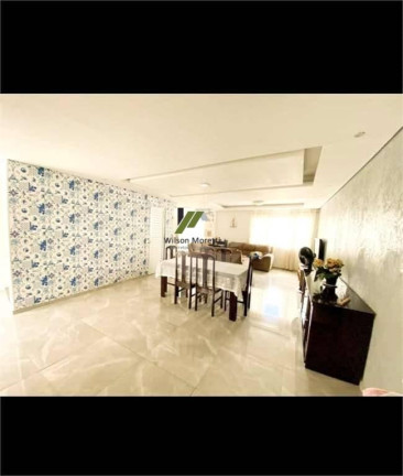 Imagem Casa com 4 Quartos à Venda, 160 m²