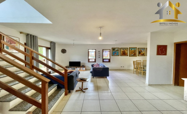 Imagem Casa com 3 Quartos à Venda, 233 m² em Granja Viana - Carapicuíba Imagem Casa com 3 Quartos à Venda, 233 m² em Granja Viana - Carapicuíba