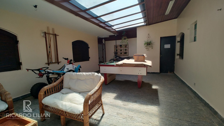Imagem Sobrado com 3 Quartos à Venda, 310 m² em Mantiqueira - Mairiporã Imagem Sobrado com 3 Quartos à Venda, 310 m² em Mantiqueira - Mairiporã