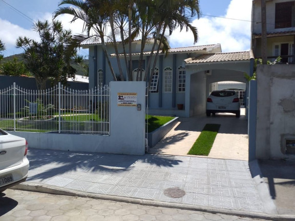 Imagem Imóvel com 4 Quartos à Venda, 200 m² em Vila Alvorada - Imbituba Imagem Imóvel com 4 Quartos à Venda, 200 m² em Vila Alvorada - Imbituba