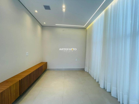 Imagem Sobrado com 4 Quartos à Venda, 250 m² Imagem Sobrado com 4 Quartos à Venda, 250 m²