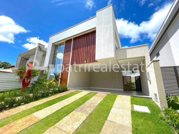 Casa com 5 Quartos à Venda, 323 m² em Coaçu - Eusébio