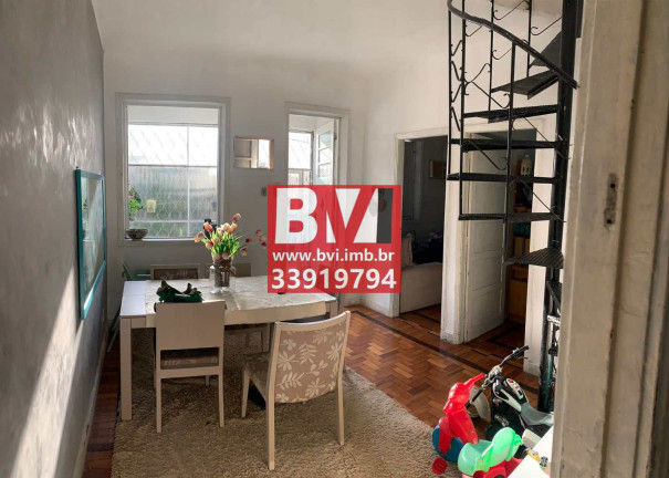 Imagem Casa com 7 Quartos à Venda, 151 m² em água Santa - Rio De Janeiro