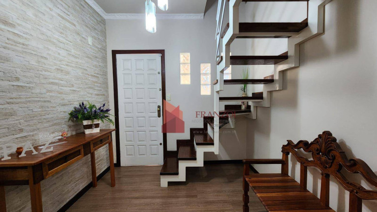 Imagem Casa com 4 Quartos à Venda, 180 m² em São Judas - Itajaí Imagem Casa com 4 Quartos à Venda, 180 m² em São Judas - Itajaí