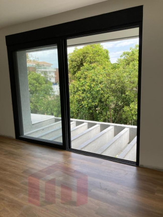 Imagem Imóvel com 3 Quartos à Venda, 295 m²