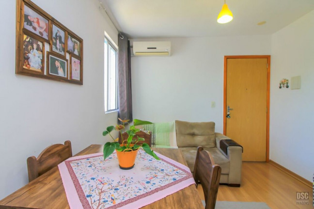 Imagem Imóvel com 2 Quartos à Venda, 38 m² em Restinga - Porto Alegre Imagem Imóvel com 2 Quartos à Venda, 38 m² em Restinga - Porto Alegre
